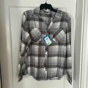 Women’s Columbia flannel shirt, grey & white